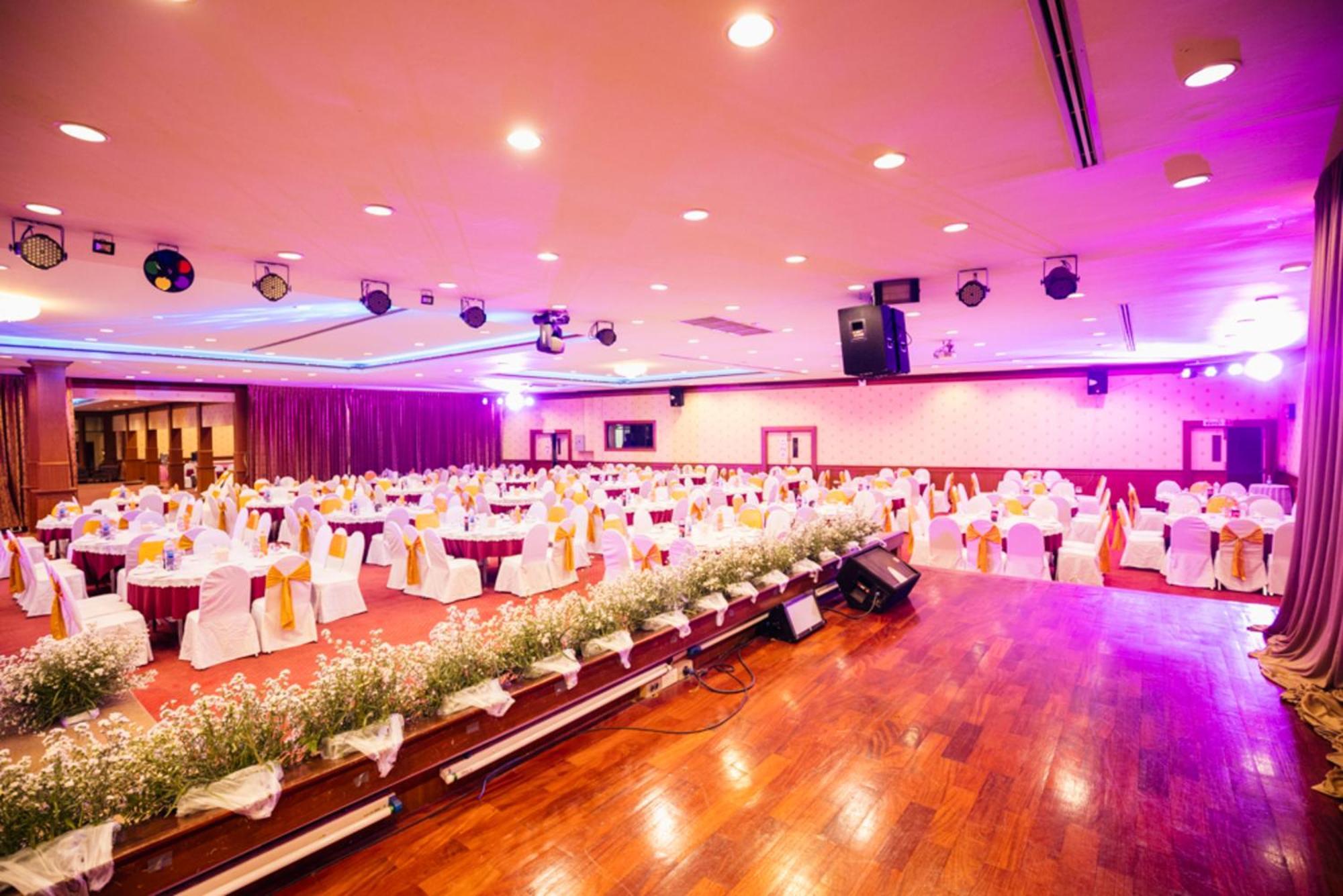 Chumphon Gardens Hotel Exterior photo