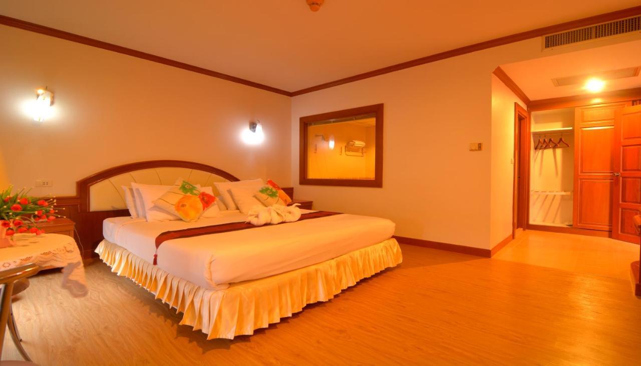 Chumphon Gardens Hotel Exterior photo