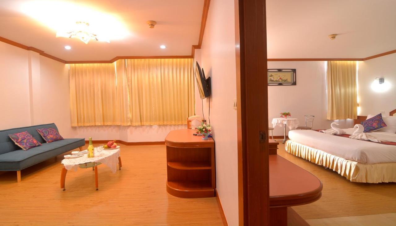 Chumphon Gardens Hotel Exterior photo